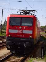 Groaufnahme von 112 124 die mit den RE1 Eisenhttenstadt in Frankfurt/Oder einfhrt.12.06.06